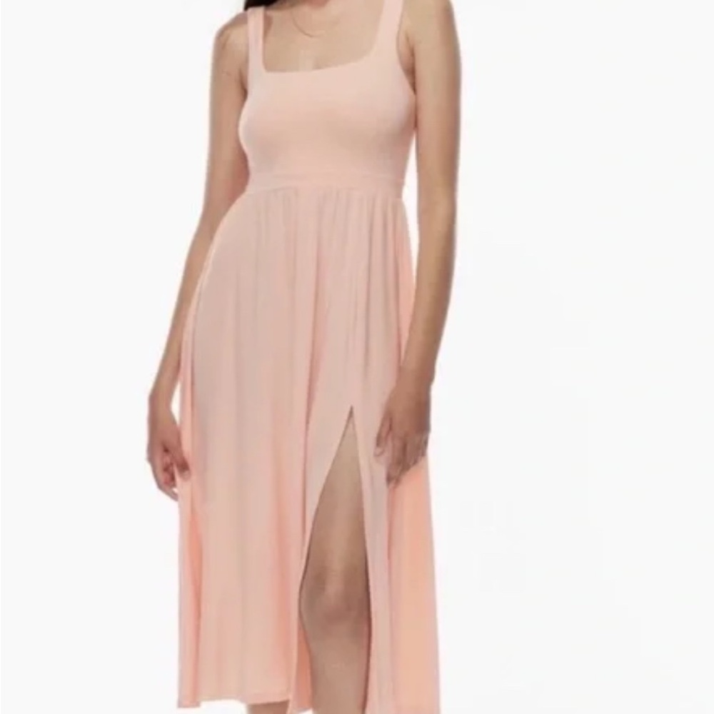 ❌Sold❌ Elegant Peach Sleeveless Dress